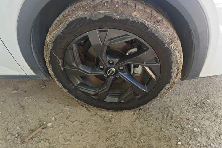 Used GAC Trumpchi GS3 2023 Shadow Speed 270T Dynamic Intelligence Edition Right Front Wheel Hub