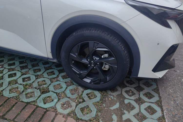 Used GAC Trumpchi GS3 2023 Shadow Speed 270T Dynamic Intelligence Edition Right Front Wheel Hub