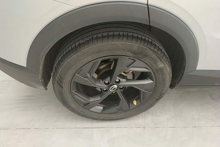 Used GAC Trumpchi GS3 2023 Shadow Speed 270T Dynamic Intelligence Edition Right Rear Wheel Hub