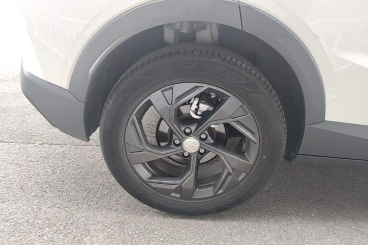 Used GAC Trumpchi GS3 2023 Shadow Speed 270T Dynamic Intelligence Edition Right Rear Wheel Hub