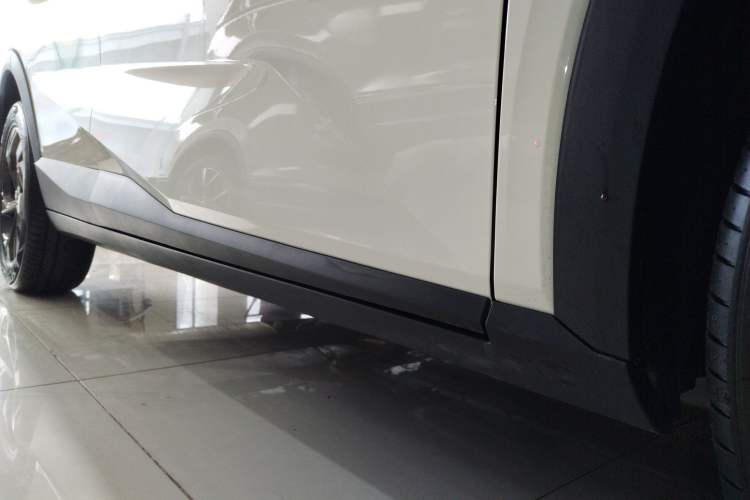 Used GAC Trumpchi GS3 2023 Shadow Speed 270T Enjoyment Edition Right Side Sill