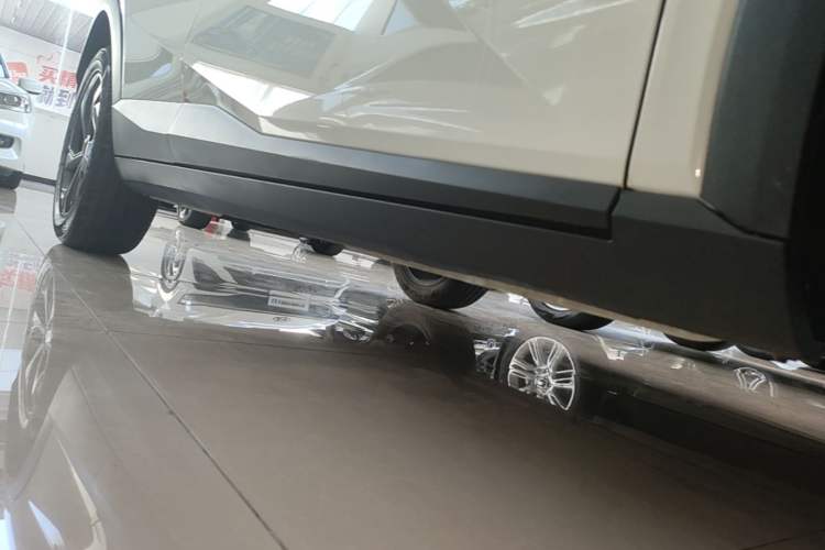 Used GAC Trumpchi GS3 2023 Shadow Speed 270T Enjoyment Edition Right Side Sill