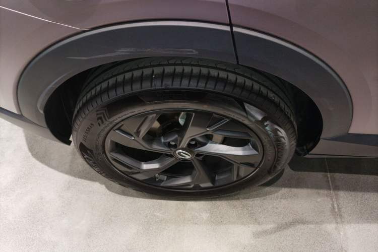 Used GAC Trumpchi GS3 2024 Shadow Speed 270T Dynamic MAX Right Rear Wheel Hub