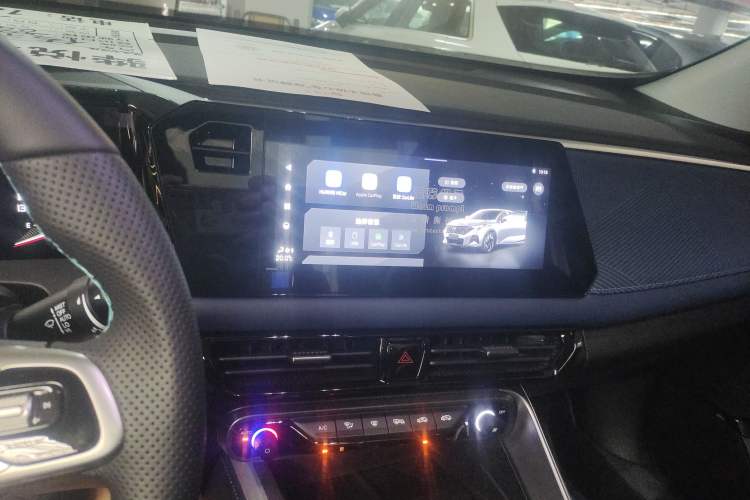 Used GAC Trumpchi GS3 2025 Shadow Speed 270T Enjoyment Edition Soaring to New Heights Audio And AC Panel