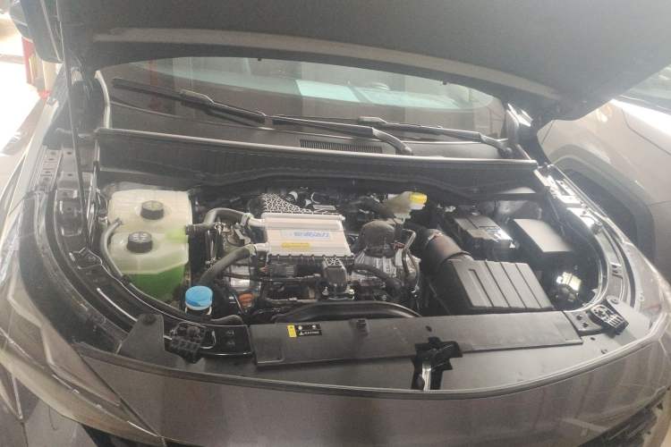Used GAC Trumpchi GS3 2025 Shadow Speed 270T Enjoyment Edition Soaring to New Heights Engine Bay
