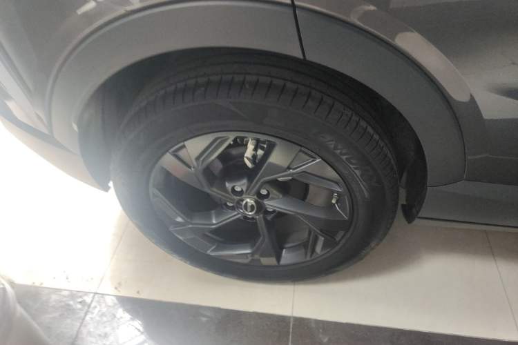 Used GAC Trumpchi GS3 2025 Shadow Speed 270T Enjoyment Edition Soaring to New Heights Exterior 5