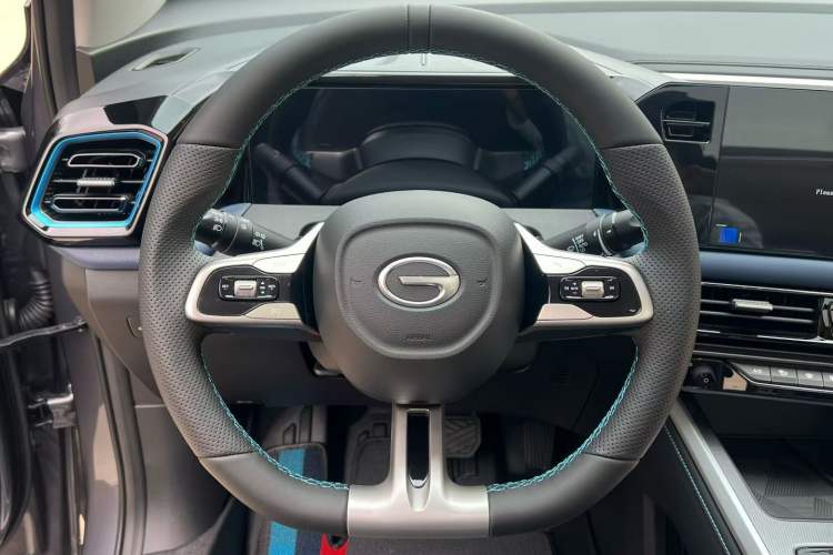 Used GAC Trumpchi GS3 2025 Shadow Speed 270T Enjoyment Edition Soaring to New Heights Interior 2