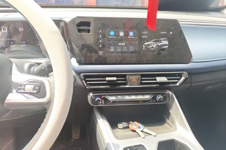 Used GAC Trumpchi GS3 2025 Shadow Speed 270T Enjoyment Edition Soaring to New Heights Audio And AC Panel