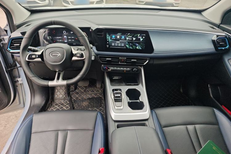 Used GAC Trumpchi GS3 2025 Shadow Speed 270T Enjoyment Edition Soaring to New Heights Center Console