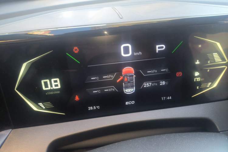 Used GAC Trumpchi GS3 2025 Shadow Speed 270T Enjoyment Edition Soaring to New Heights Instrument Cluster
