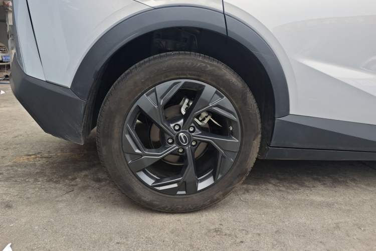 Used GAC Trumpchi GS3 2025 Shadow Speed 270T Enjoyment Edition Soaring to New Heights Right Rear Wheel Hub