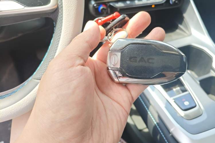 Used GAC Trumpchi GS3 2025 Shadow Speed 270T Enjoyment Edition Soaring to New Heights Vehicle Key
