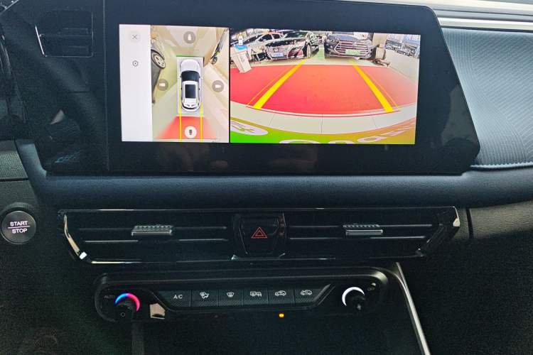 Used GAC Trumpchi GS3 2025 Shadow Speed 270T Enjoyment Edition Soaring to New Heights Audio And AC Panel
