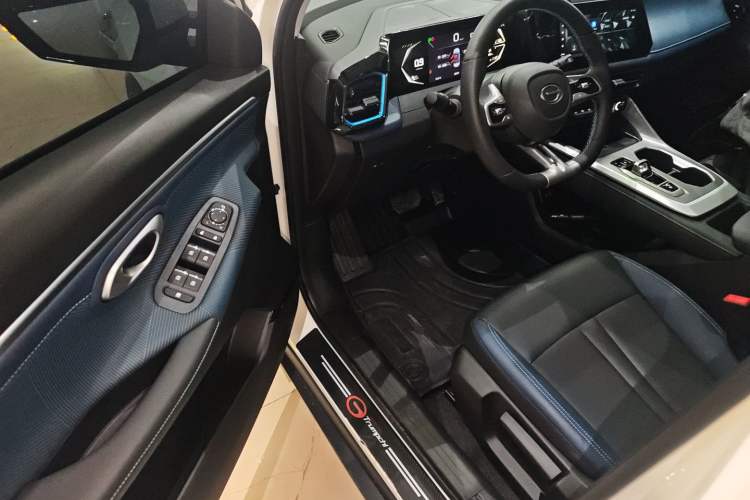 Used GAC Trumpchi GS3 2025 Shadow Speed 270T Enjoyment Edition Soaring to New Heights Driver Seat