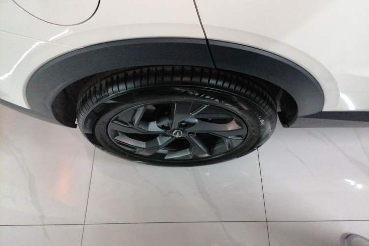 Used GAC Trumpchi GS3 2025 Shadow Speed 270T Enjoyment Edition Soaring to New Heights Exterior 5