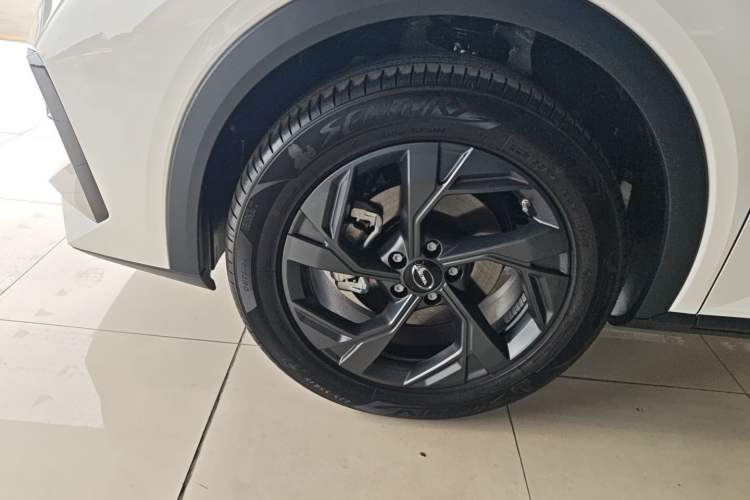 Used GAC Trumpchi GS3 2025 Shadow Speed 270T Enjoyment Edition Soaring to New Heights Exterior 7