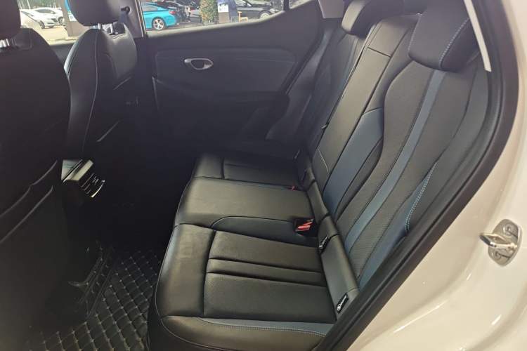 Used GAC Trumpchi GS3 2025 Shadow Speed 270T Enjoyment Edition Soaring to New Heights Interior 4
