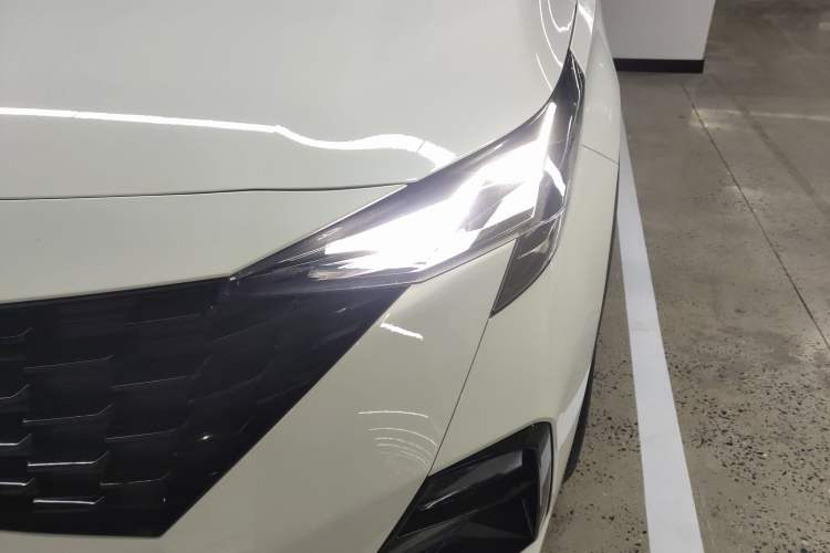 Used GAC Trumpchi GS3 2025 Shadow Speed 270T Enjoyment Edition Soaring to New Heights Left Front Headlight