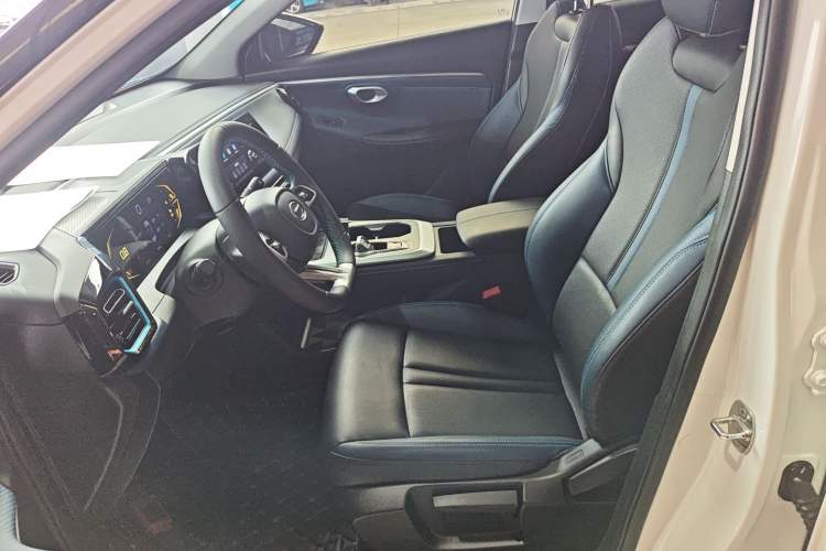 Used GAC Trumpchi GS3 2025 Shadow Speed 270T Enjoyment Edition Soaring to New Heights Left Front Seat