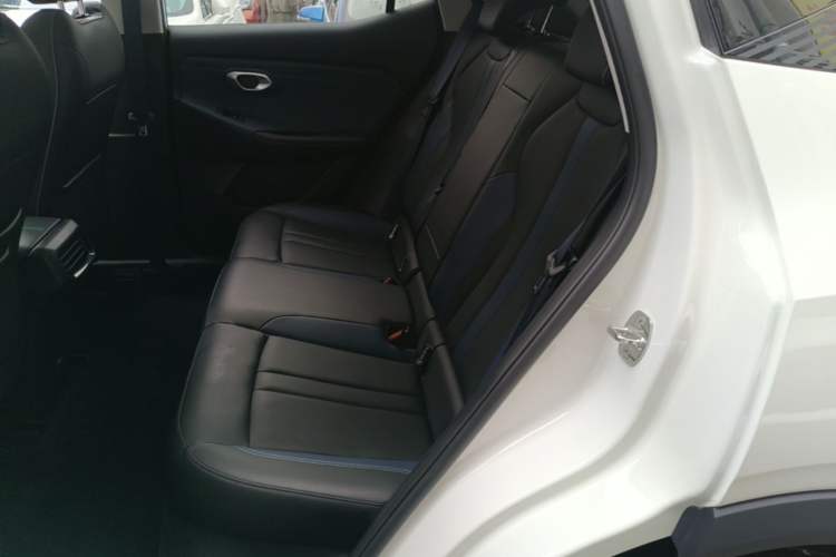 Used GAC Trumpchi GS3 2025 Shadow Speed 270T Enjoyment Edition Soaring to New Heights Left Rear Seat