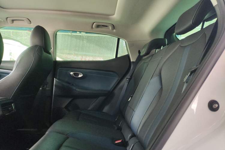 Used GAC Trumpchi GS3 2025 Shadow Speed 270T Enjoyment Edition Soaring to New Heights Left Rear Seat