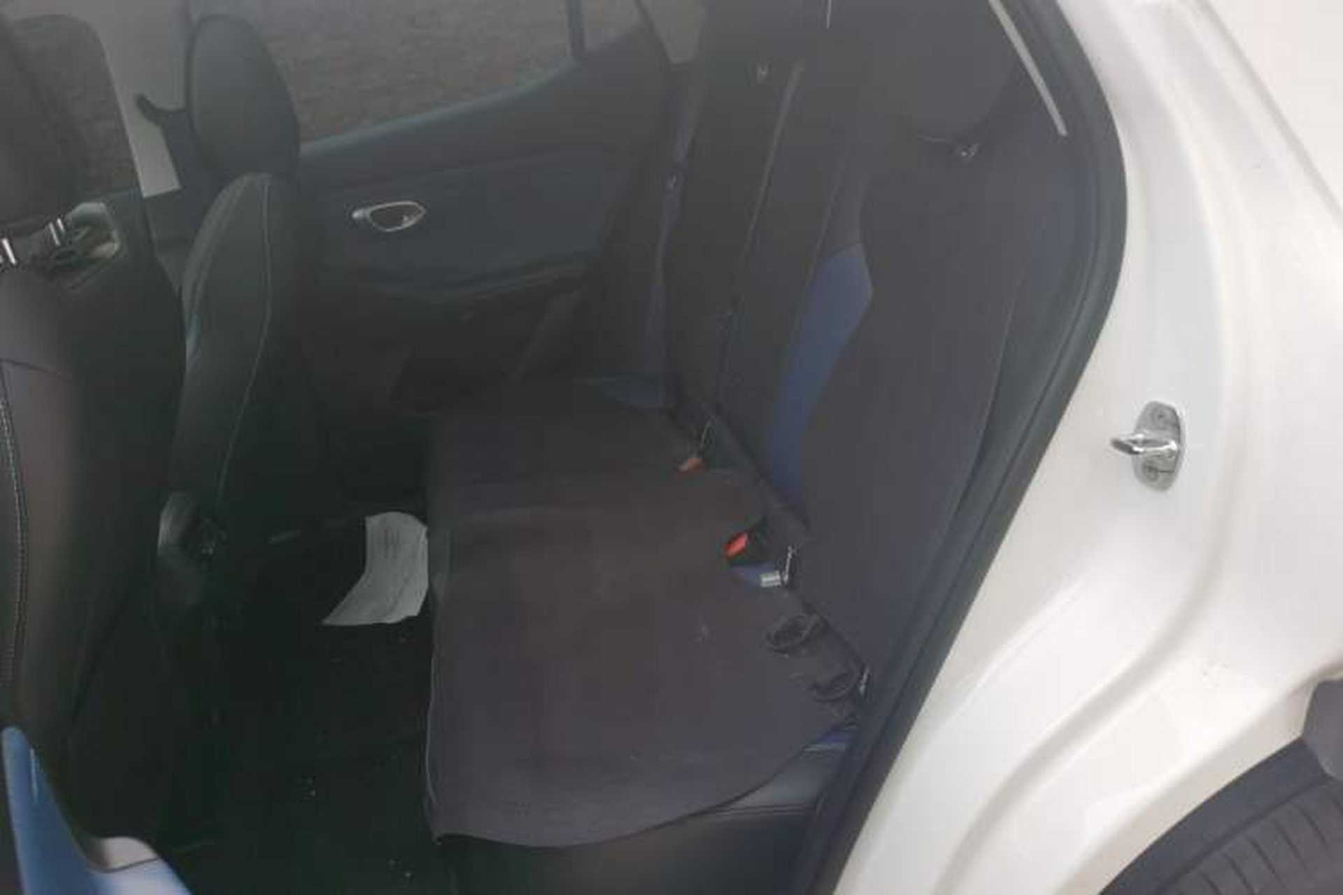 Used GAC Trumpchi GS3 2025 Shadow Speed 270T Enjoyment Edition Soaring to New Heights Left Rear Seat