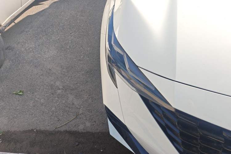Used GAC Trumpchi GS3 2025 Shadow Speed 270T Enjoyment Edition Soaring to New Heights Right Front Headlight