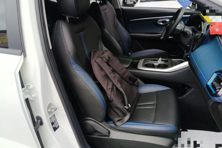 Used GAC Trumpchi GS3 2025 Shadow Speed 270T Enjoyment Edition Soaring to New Heights Right Front Seat