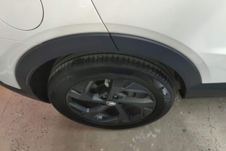 Used GAC Trumpchi GS3 2025 Shadow Speed 270T Enjoyment Edition Soaring to New Heights Right Rear Wheel Hub