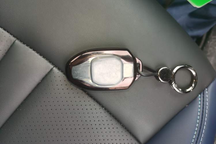 Used GAC Trumpchi GS3 2025 Shadow Speed 270T Enjoyment Edition Soaring to New Heights Vehicle Key