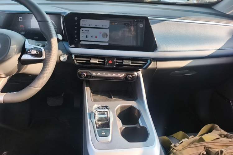 Used GAC Trumpchi GS3 2026 Model Shadow Speed 270T Enjoyment Edition Audio And AC Panel