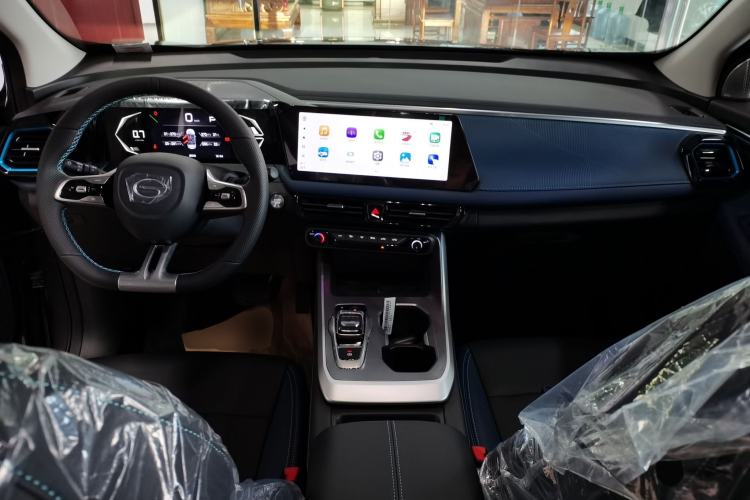 Used GAC Trumpchi GS3 2026 Model Shadow Speed 270T Enjoyment Edition Center Console