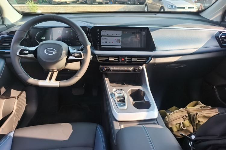 Used GAC Trumpchi GS3 2026 Model Shadow Speed 270T Enjoyment Edition Center Console