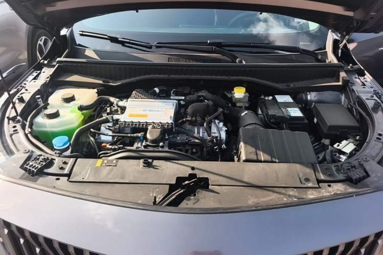 Used GAC Trumpchi GS3 2026 Model Shadow Speed 270T Enjoyment Edition Engine Bay