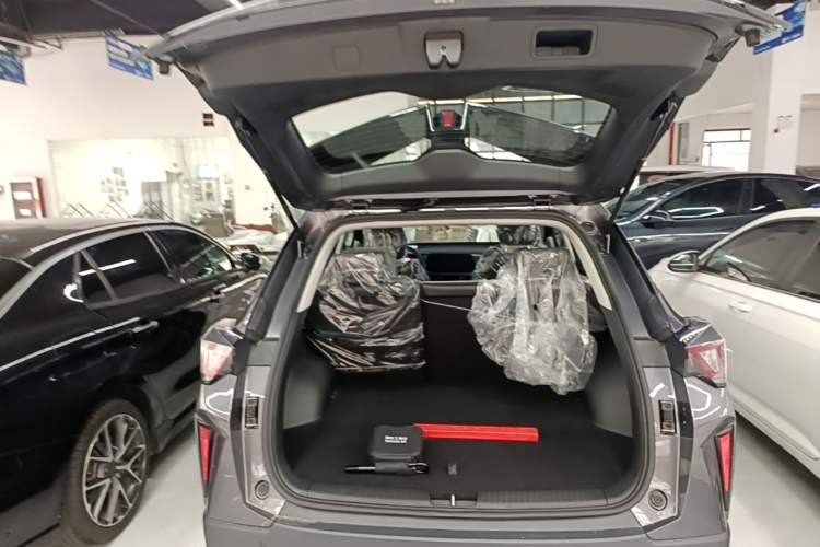 Used GAC Trumpchi GS3 2026 Model Shadow Speed 270T Enjoyment Edition Trunk