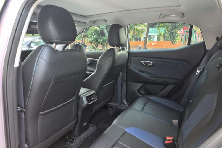Used GAC Trumpchi GS3 2026 Model Shadow Speed 270T Dynamic Edition Interior 2