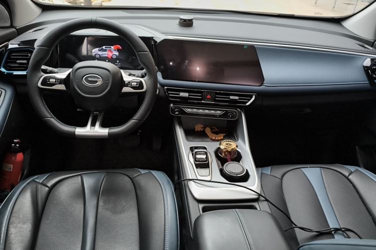 Used GAC Trumpchi GS3 2026 Model Shadow Speed 270T Enjoyment Edition Center Console