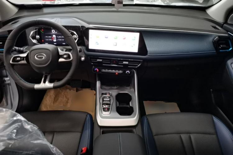 Used GAC Trumpchi GS3 2026 Model Shadow Speed 270T Enjoyment Edition Center Console