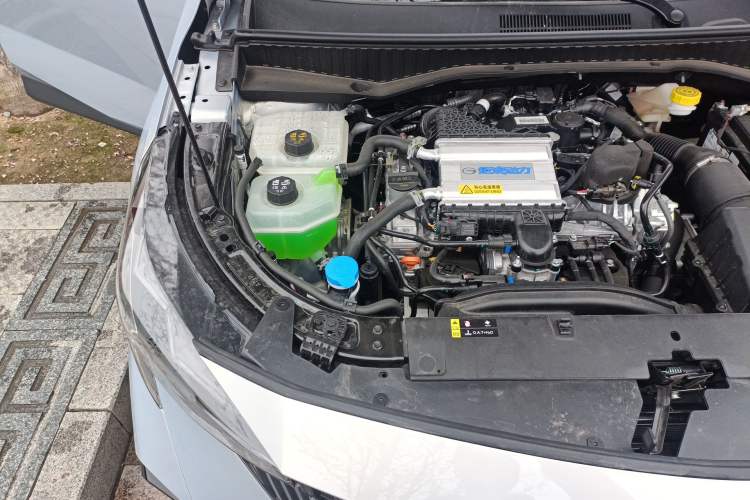 Used GAC Trumpchi GS3 2026 Model Shadow Speed 270T Enjoyment Edition Engine Bay Right