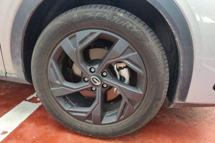 Used GAC Trumpchi GS3 2026 Model Shadow Speed 270T Enjoyment Edition Right Front Wheel Hub