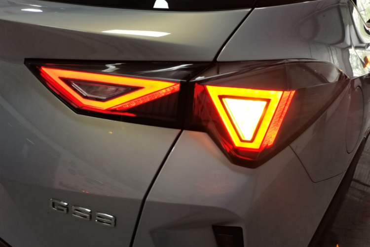 Used GAC Trumpchi GS3 2026 Model Shadow Speed 270T Enjoyment Edition Right Rear Taillight