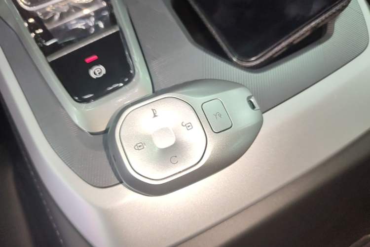 Used GAC Trumpchi GS3 2026 Model Shadow Speed 270T Enjoyment Edition—Smooth Sailing Vehicle Key