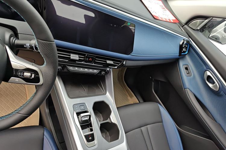 Used GAC Trumpchi GS3 2026 Model Shadow Speed 270T Enjoyment Edition—Smooth Sailing Audio And AC Panel
