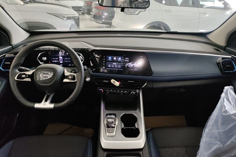 Used GAC Trumpchi GS3 2026 Model Shadow Speed 270T Dynamic Edition Center Console