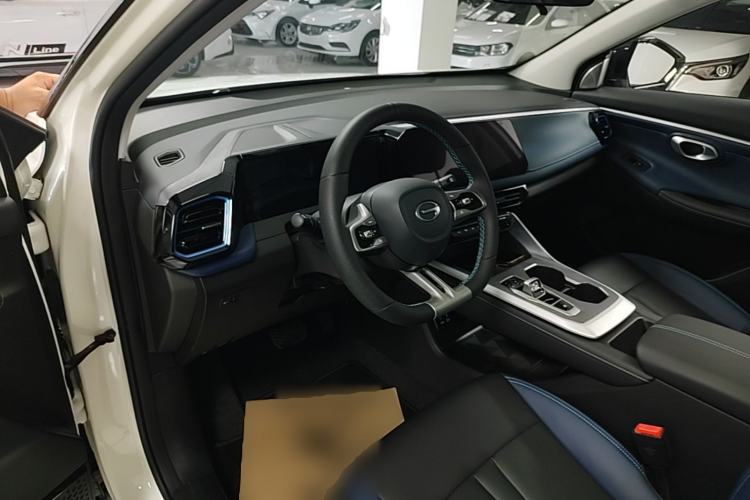 Used GAC Trumpchi GS3 2026 Model Shadow Speed 270T Enjoyment Edition Center Console
