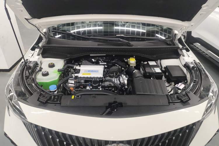 Used GAC Trumpchi GS3 2026 Model Shadow Speed 270T Enjoyment Edition Engine Bay