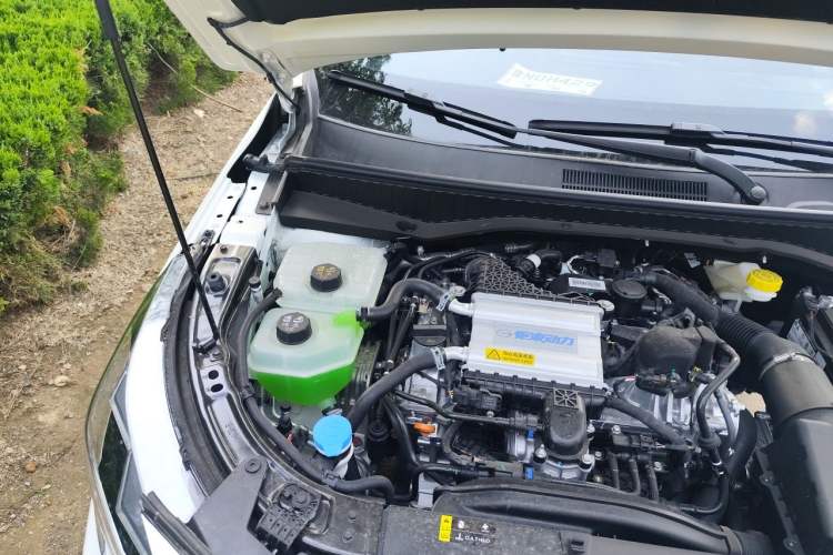 Used GAC Trumpchi GS3 2026 Model Shadow Speed 270T Enjoyment Edition Engine Bay Right