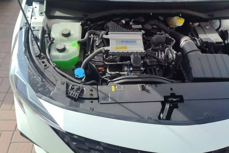 Used GAC Trumpchi GS3 2026 Model Shadow Speed 270T Enjoyment Edition Engine Bay Right