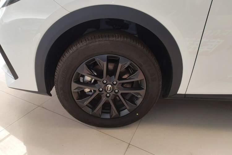 Used GAC Trumpchi GS3 2026 Model Shadow Speed 270T Dynamic Edition Exterior 4