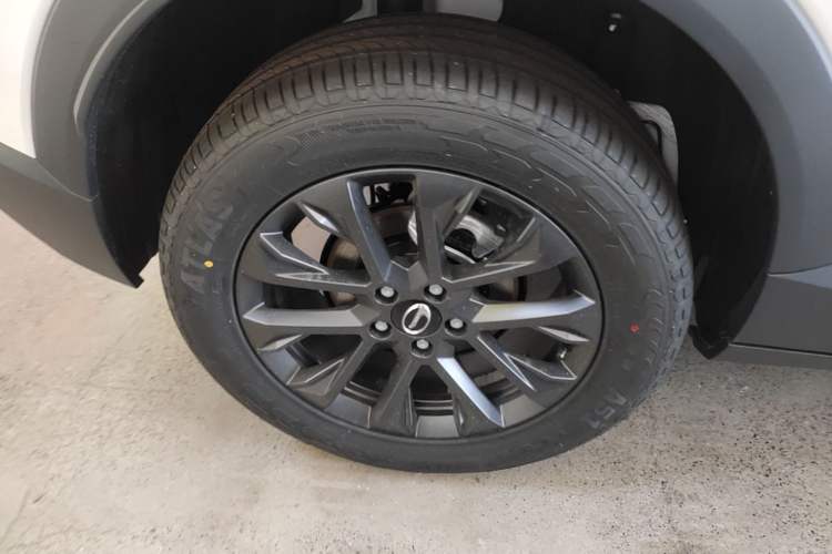 Used GAC Trumpchi GS3 2026 Model Shadow Speed 270T Dynamic Edition Exterior 5